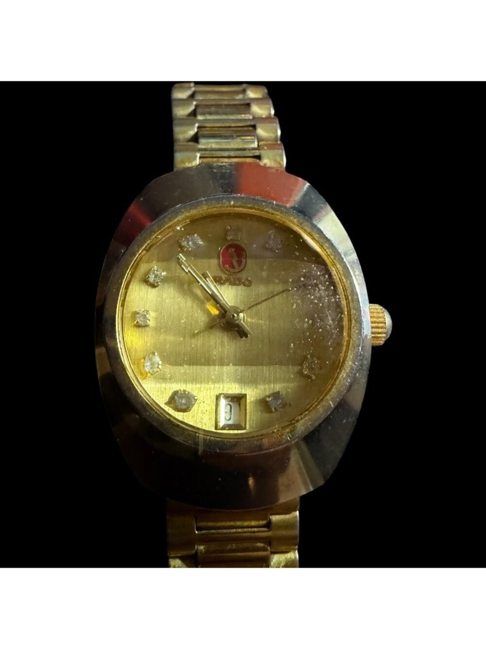 Rado Women's Gold-Plated Analog Watch With Date Display Diamond Hour Marker